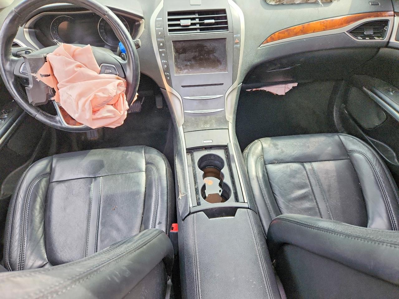 2015 LINCOLN MKZ photo 15
