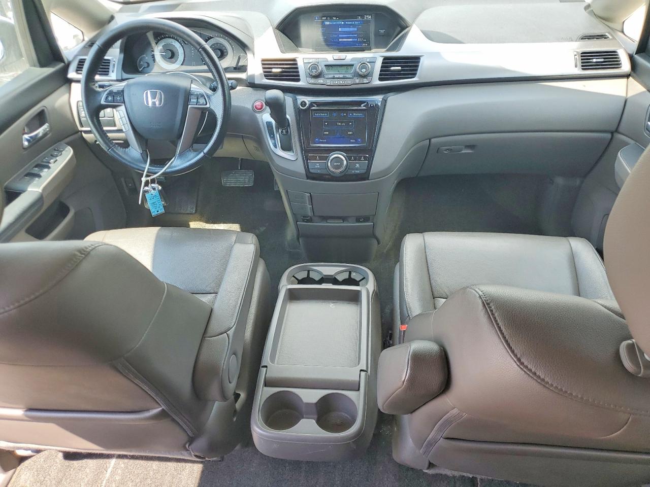 2016 HONDA ODYSSEY EXL photo 8