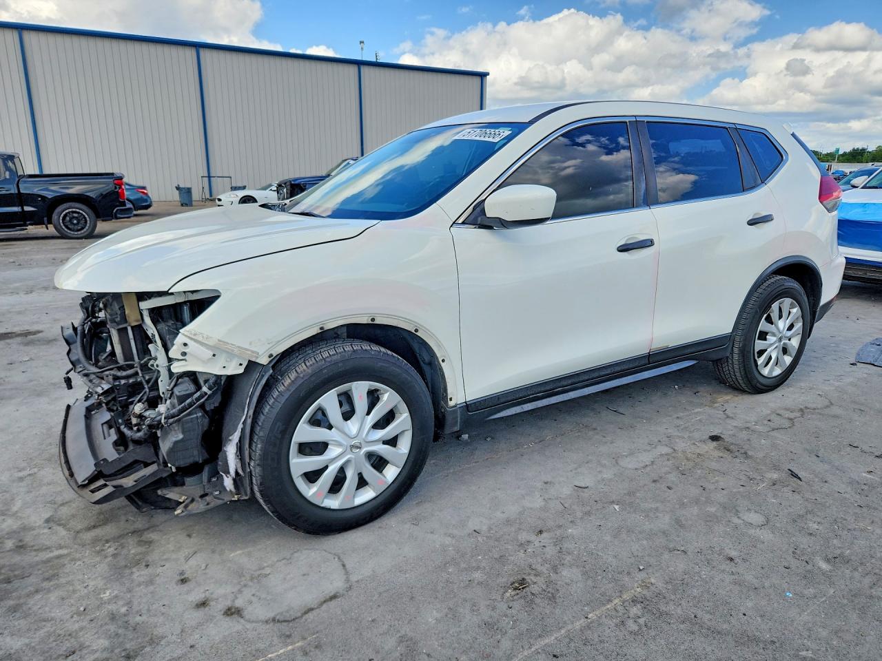 2017 NISSAN ROGUE