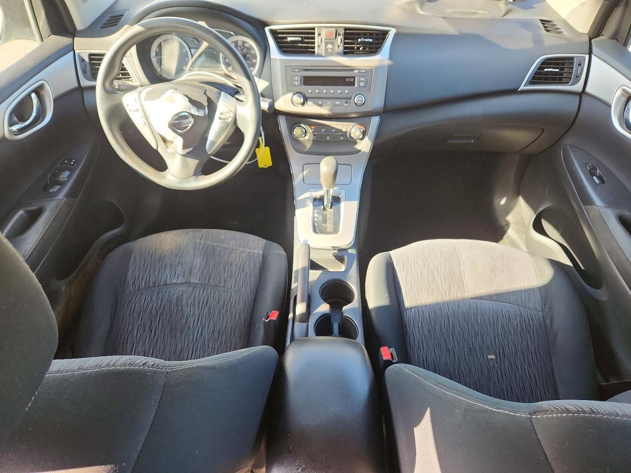 2014 NISSAN SENTRA S photo 8