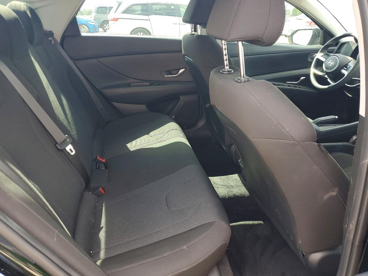 2025 HYUNDAI ELANTRA SE photo 19