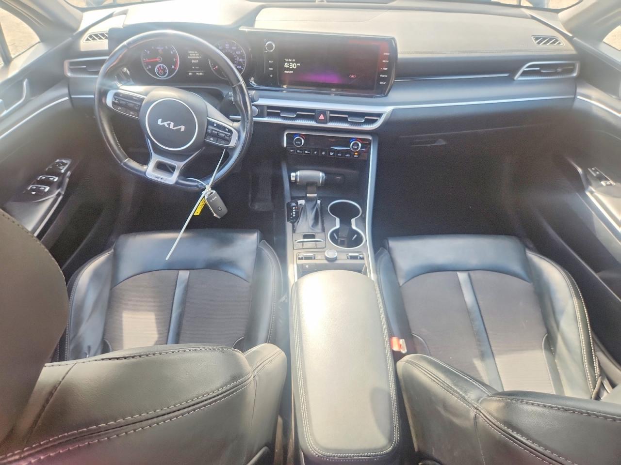 2023 KIA K5 GT LINE photo 15