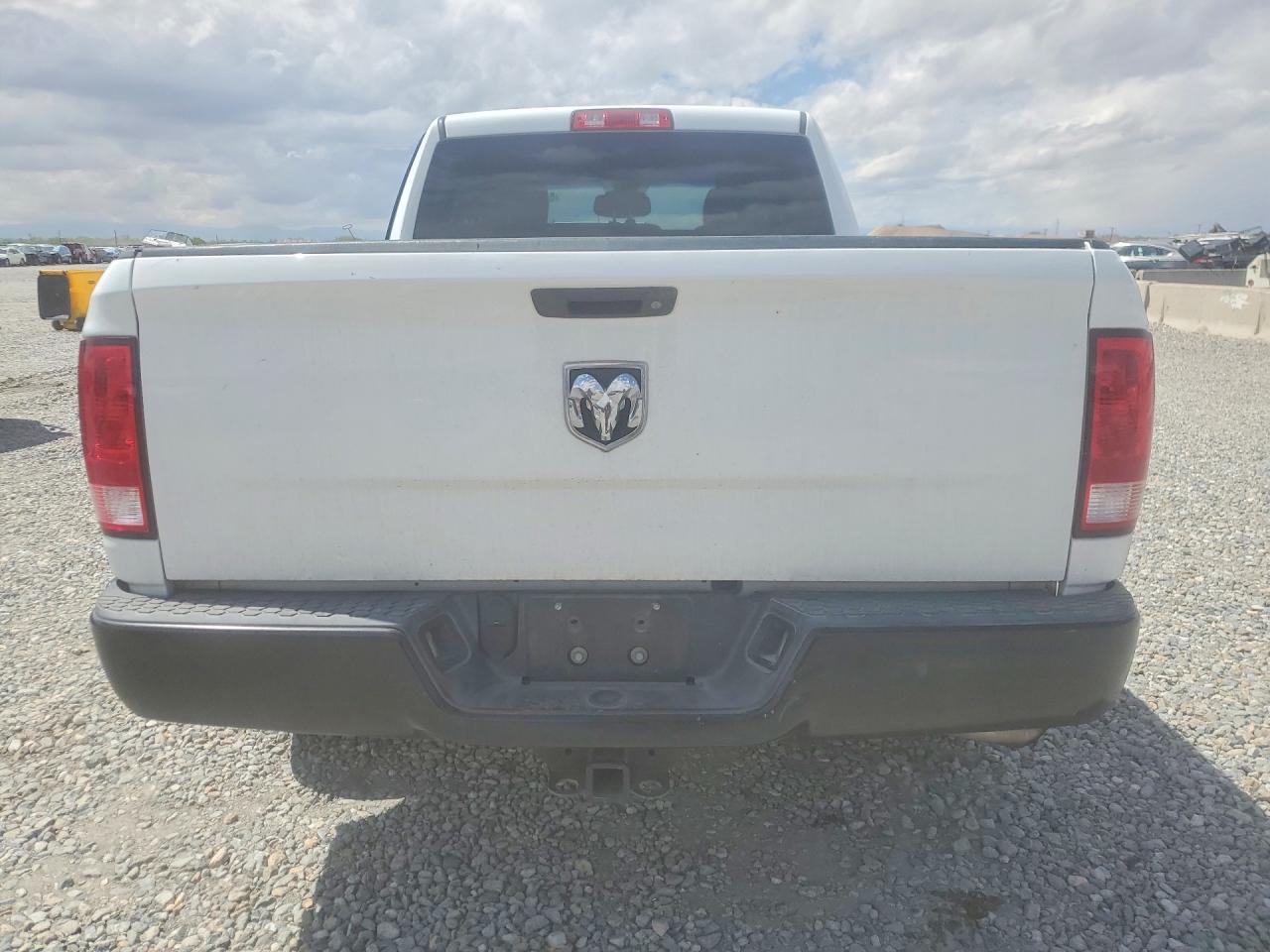 2016 RAM 1500 ST photo 11