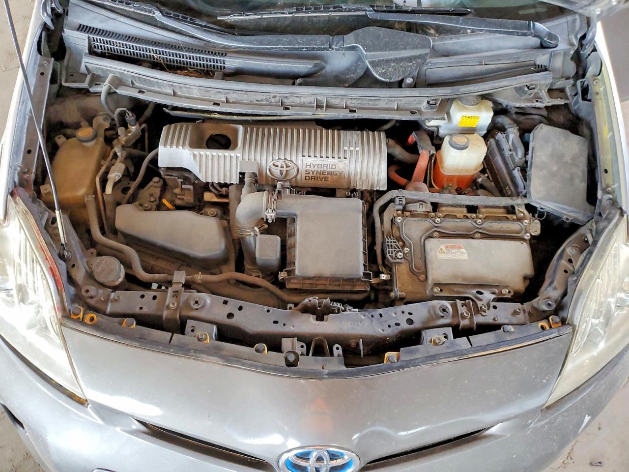 2012 TOYOTA PRIUS TWO photo 11