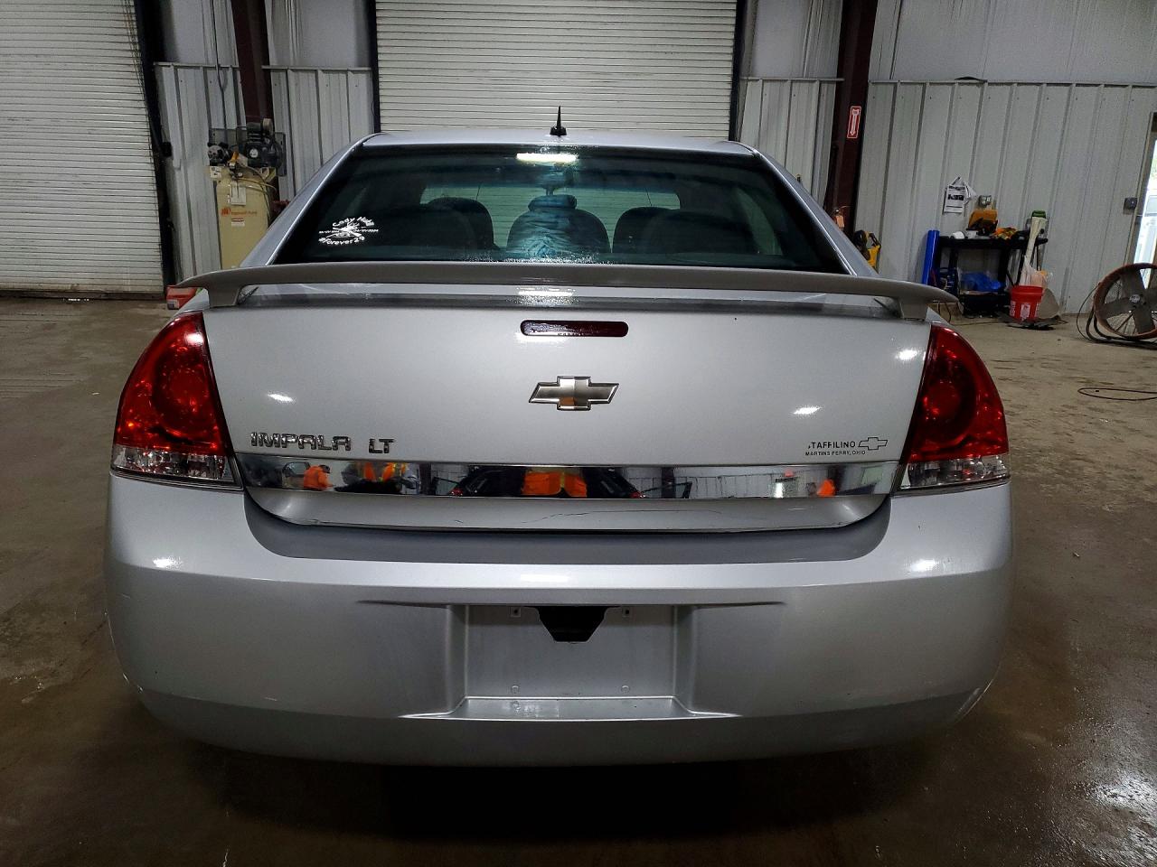 2011 CHEVROLET IMPALA LT photo 11