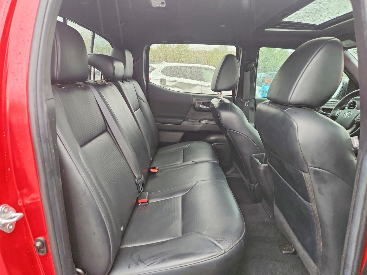 2022 TOYOTA TACOMA TRD OFF-ROAD photo 28