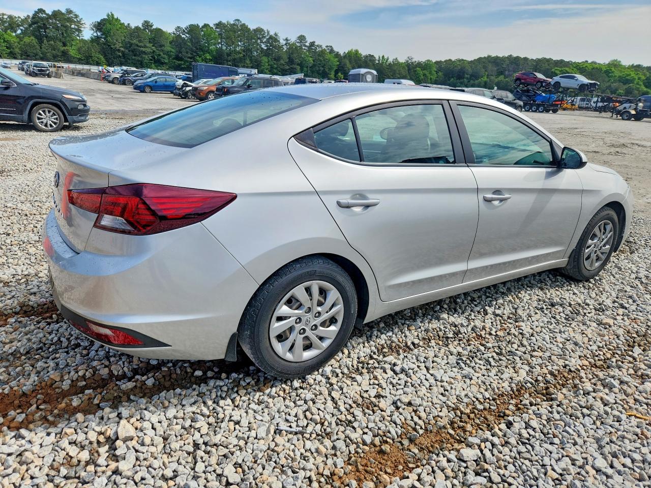 2019 HYUNDAI ELANTRA SE photo 7