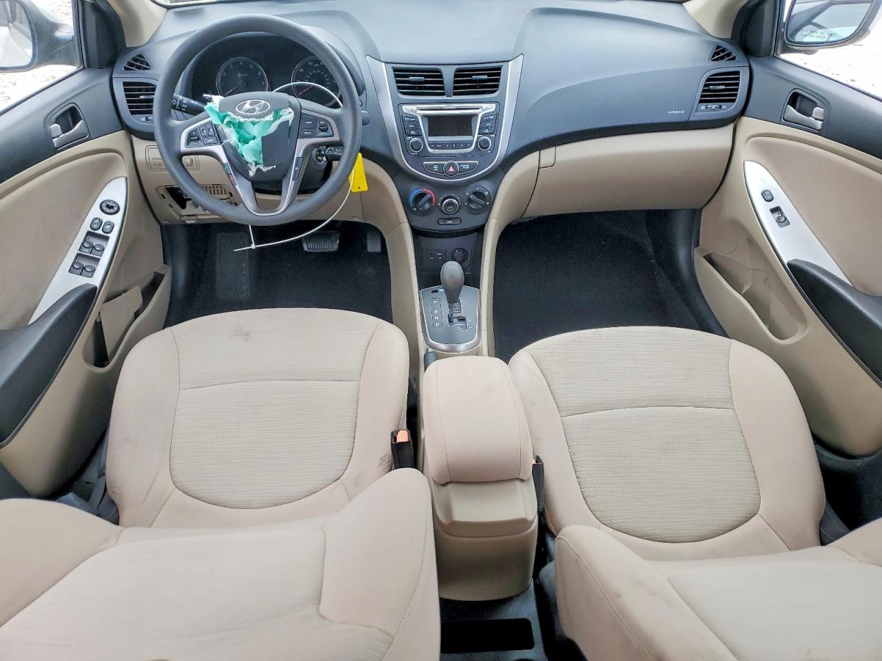 2016 HYUNDAI ACCENT SE photo 15