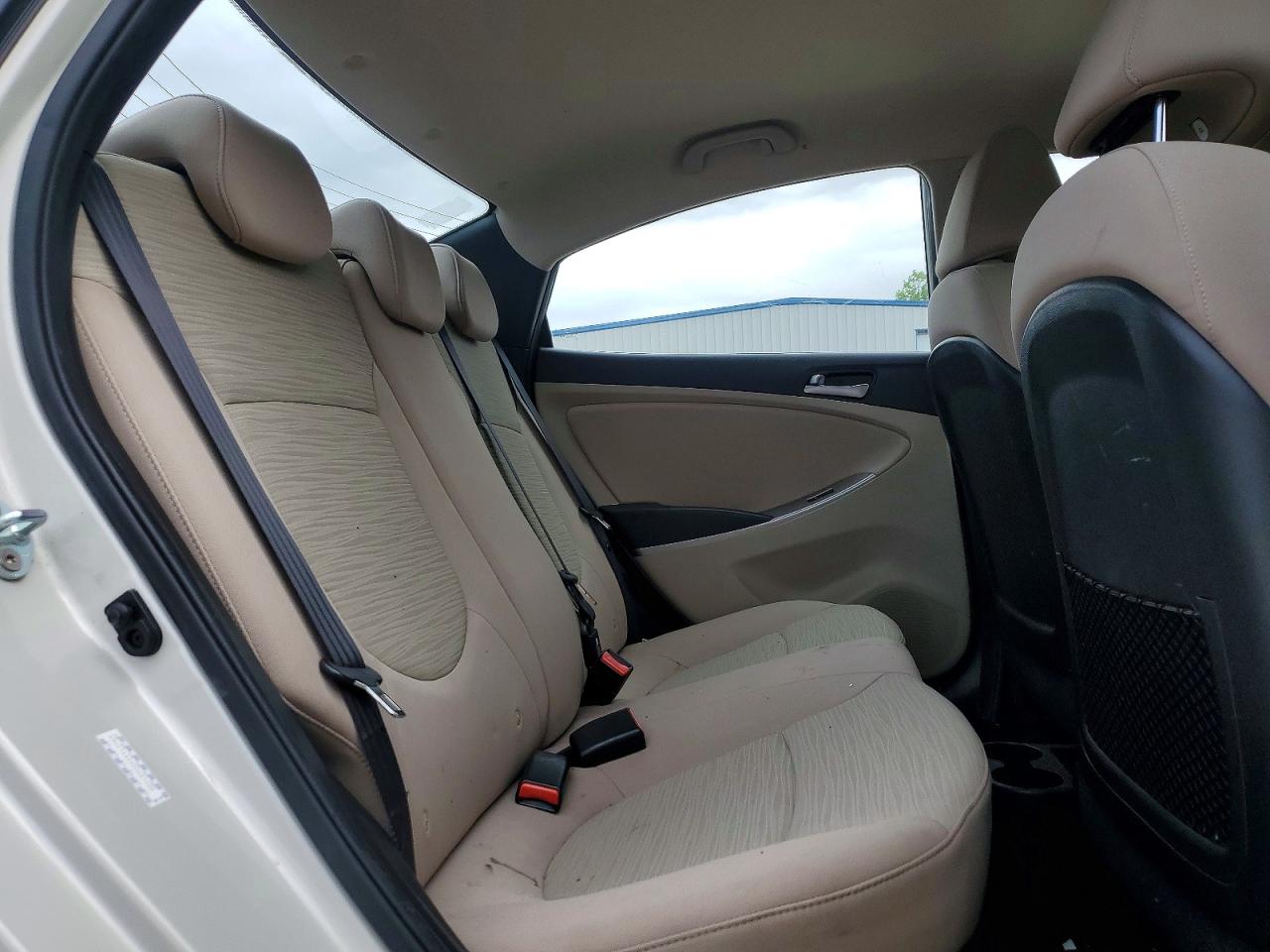 2016 HYUNDAI ACCENT SE photo 19