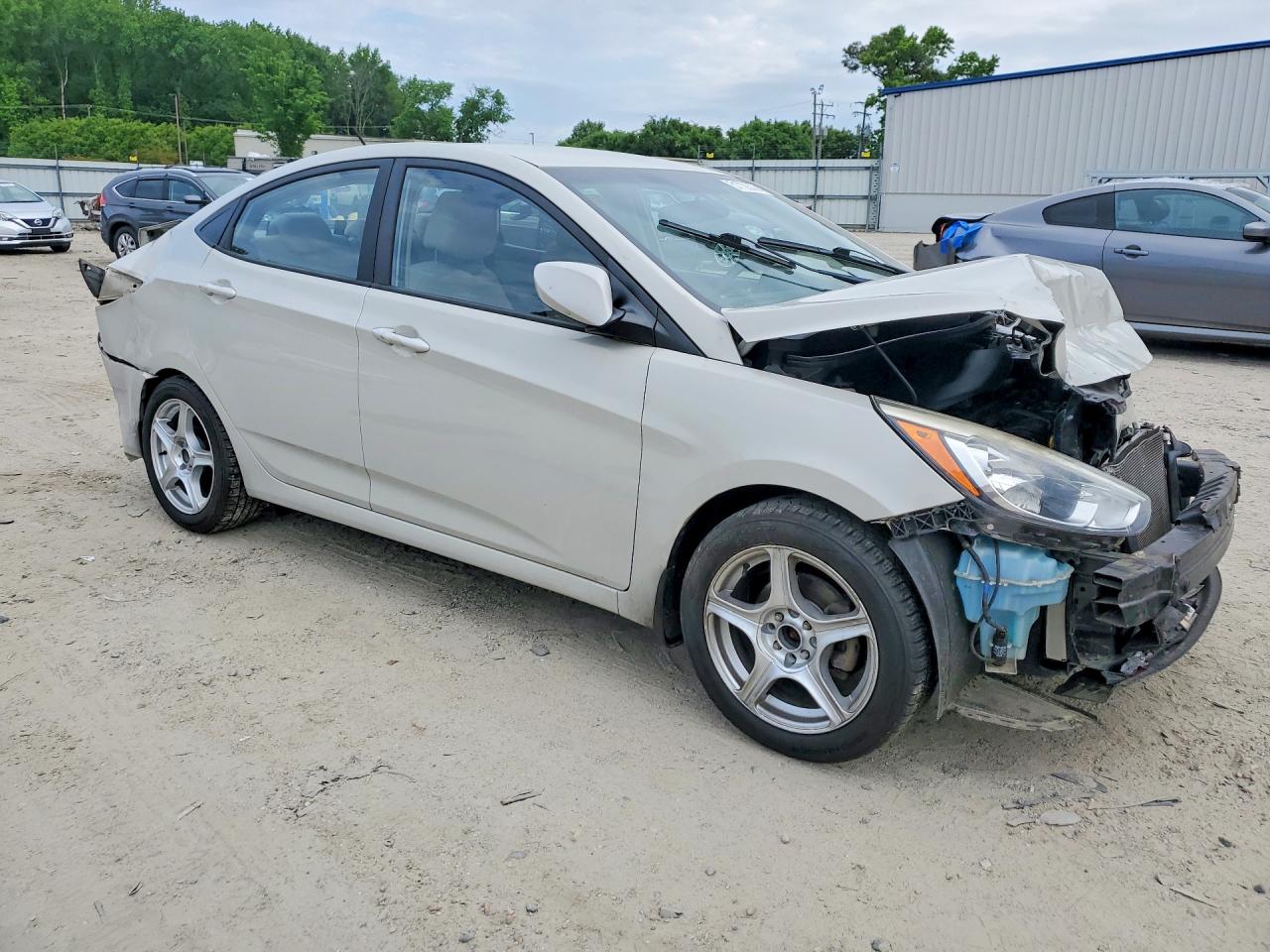 2016 HYUNDAI ACCENT SE photo 7