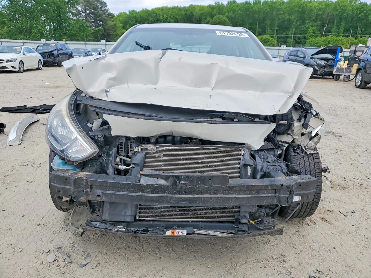 2016 HYUNDAI ACCENT SE photo 9