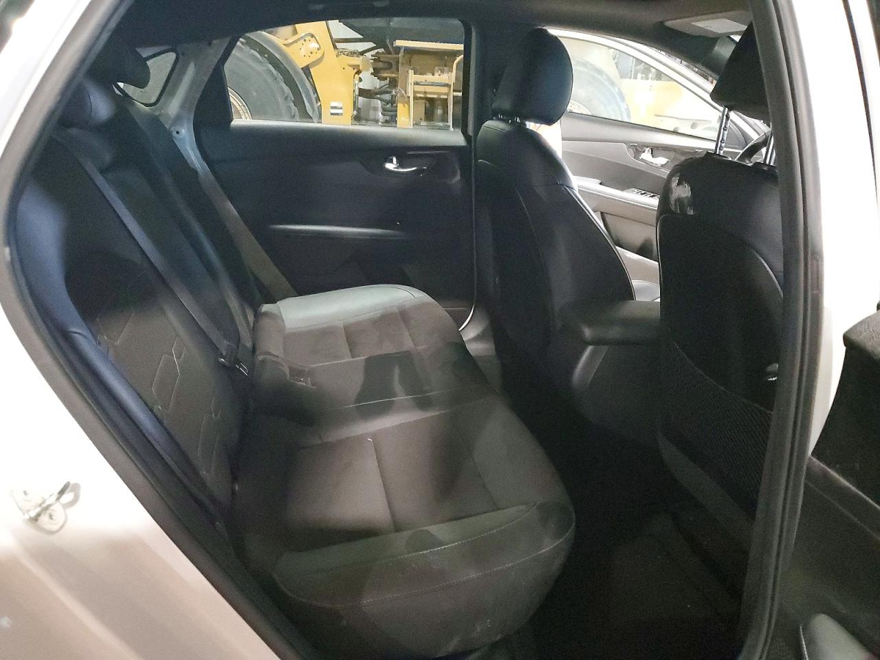 2023 KIA FORTE GT LINE photo 28
