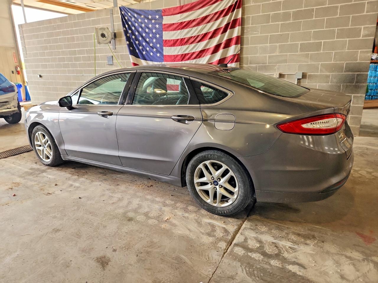 2014 FORD FUSION SE photo 3