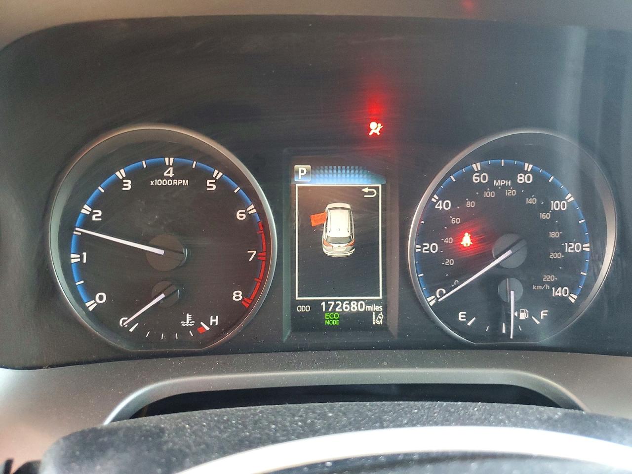 2017 TOYOTA RAV4 XLE photo 17