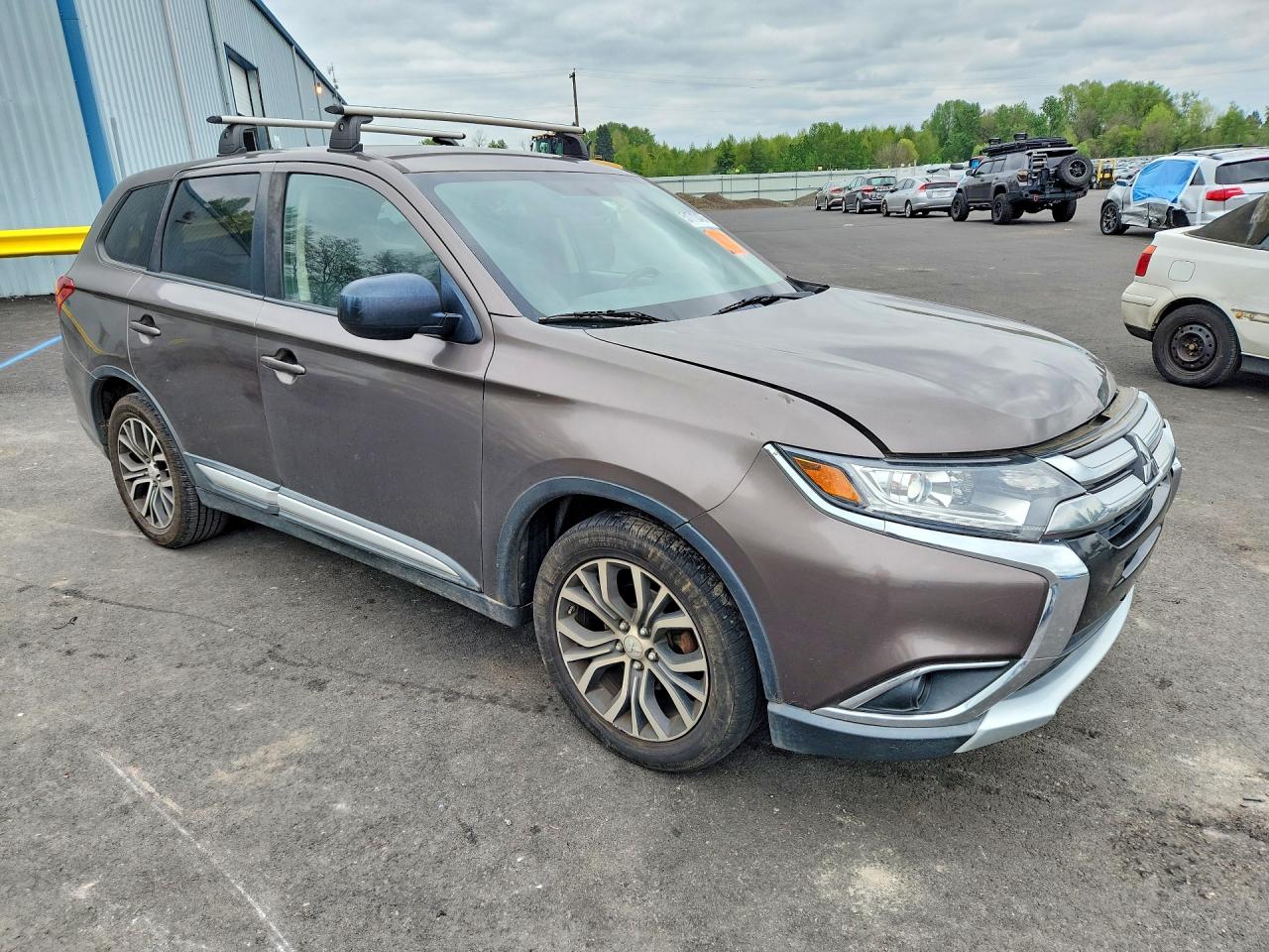 2017 MITSUBISHI OUTLANDER ES photo 7