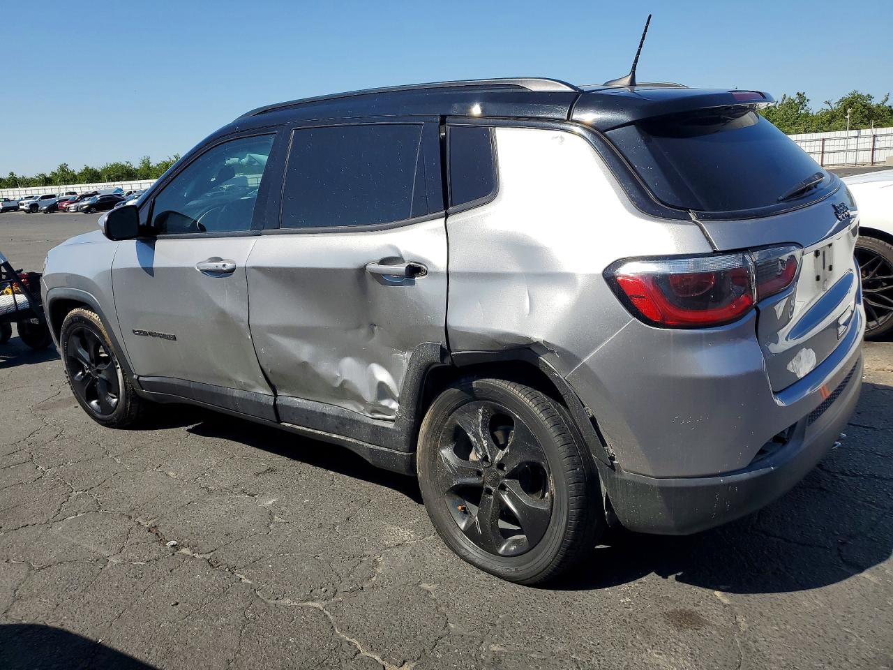 2019 JEEP COMPASS LATITUDE photo 2