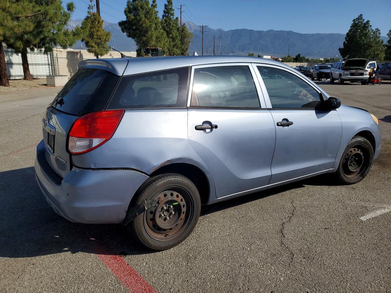 2004 TOYOTA COROLLA MATRIX XR photo 5