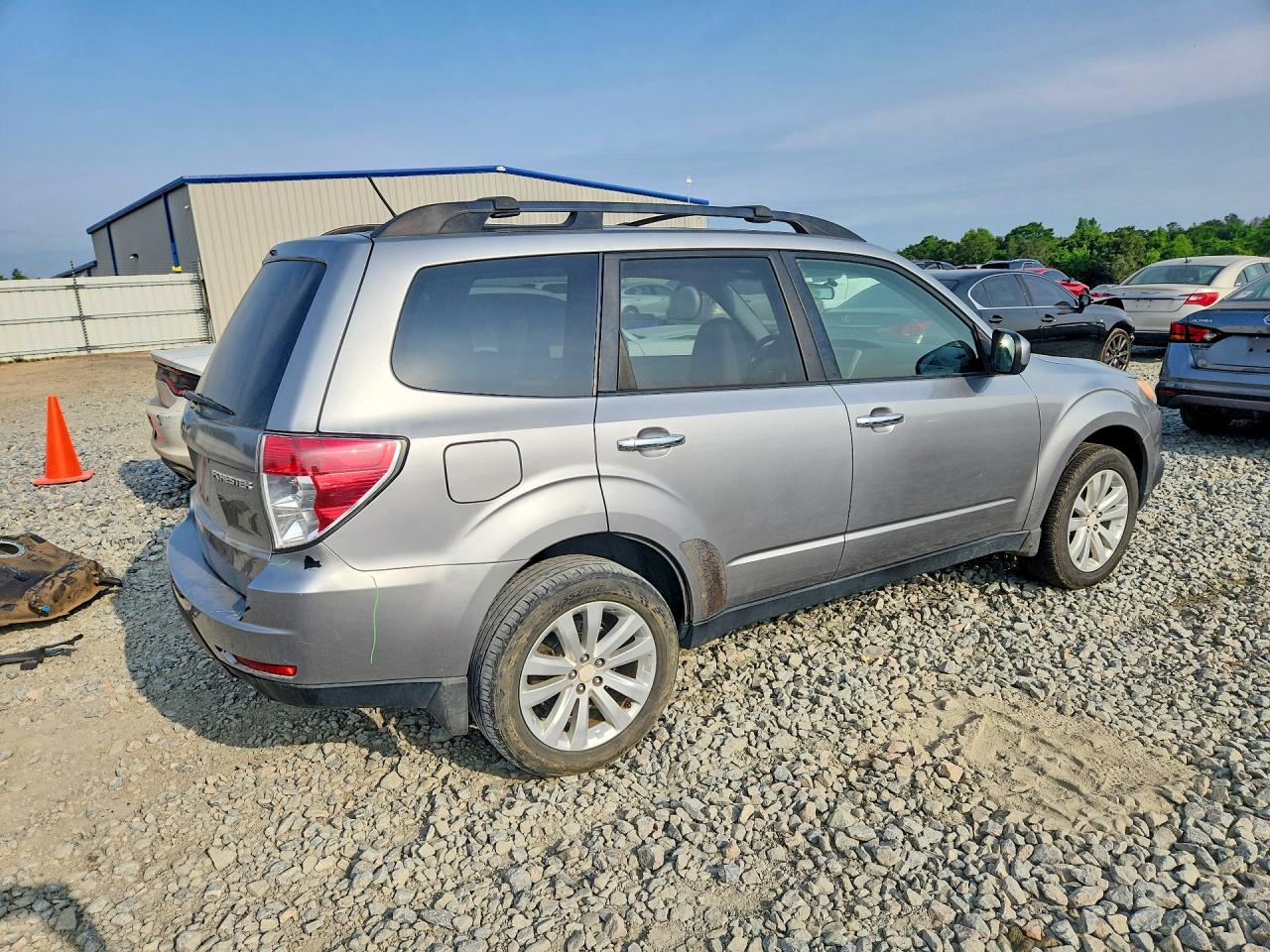 2011 SUBARU FORESTER 2.5X PREMIUM photo 3