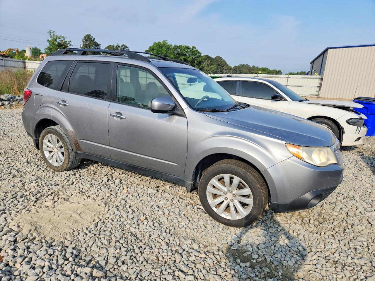 2011 SUBARU FORESTER 2.5X PREMIUM photo 4