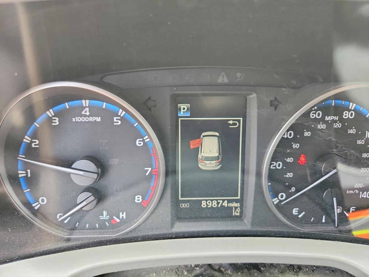 2017 TOYOTA RAV4 XLE photo 25