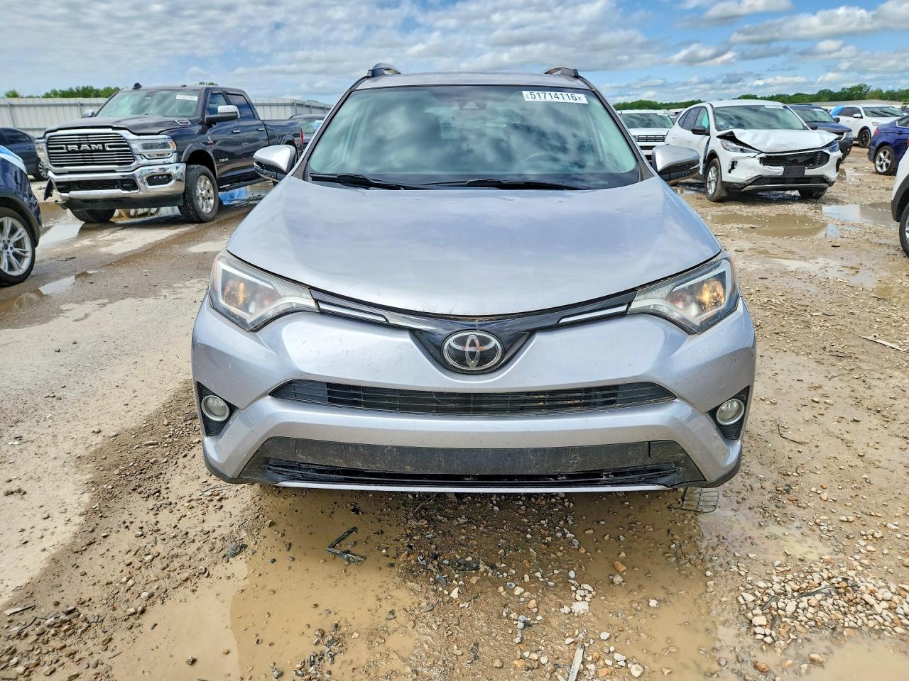 2017 TOYOTA RAV4 XLE photo 13