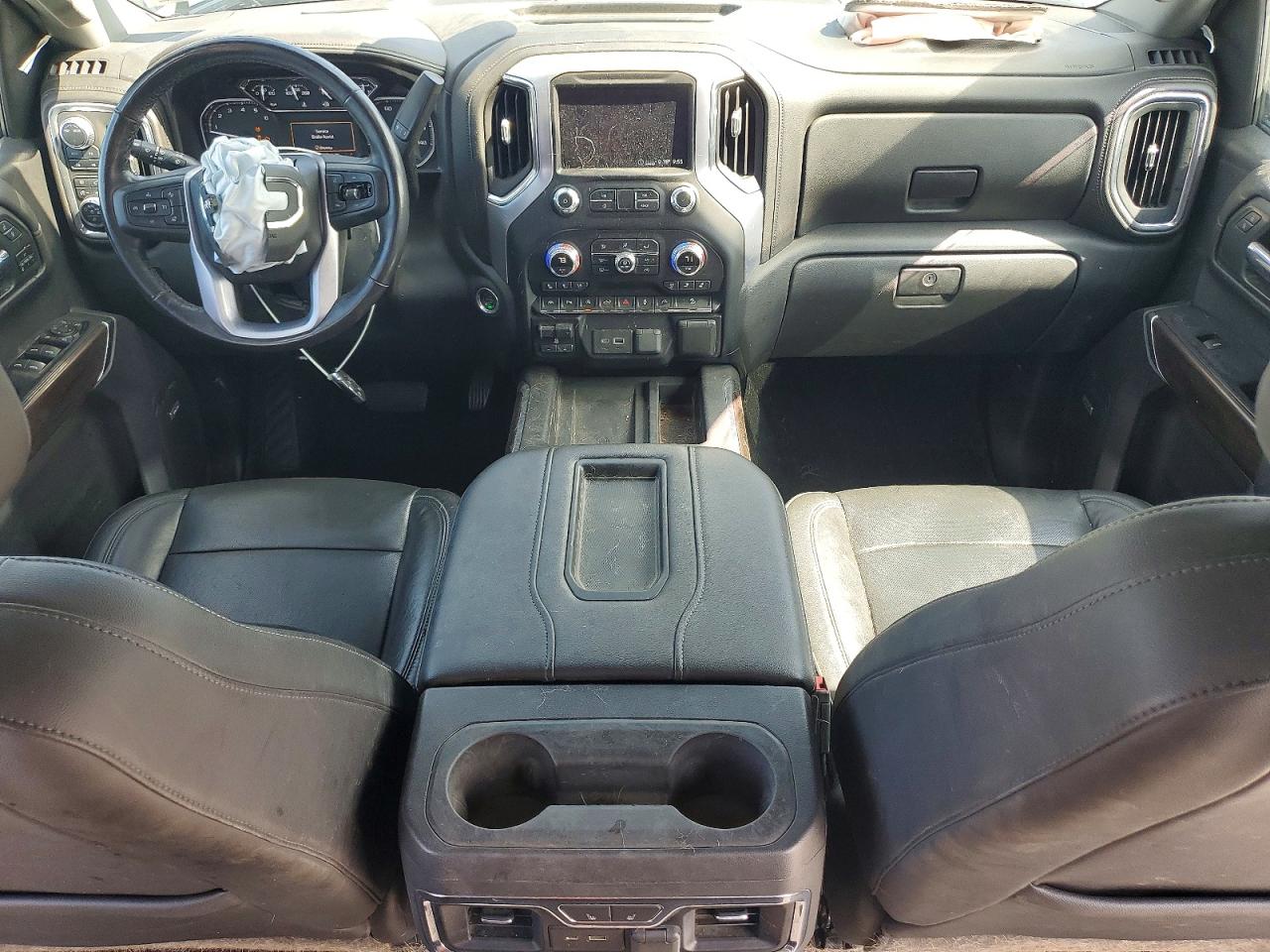 2020 GMC SIERRA K1500 SLT photo 8