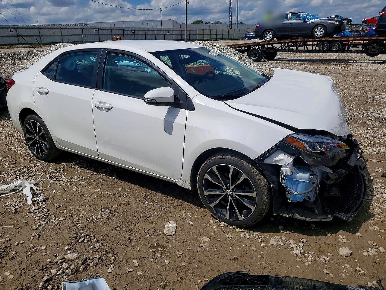 2019 TOYOTA COROLLA SE photo 4