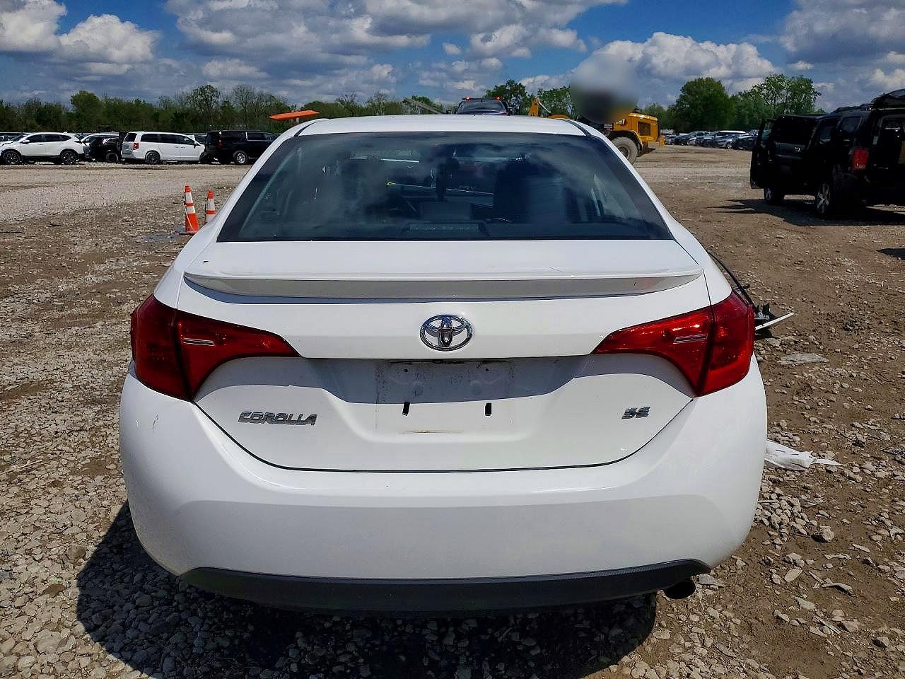 2019 TOYOTA COROLLA SE photo 6
