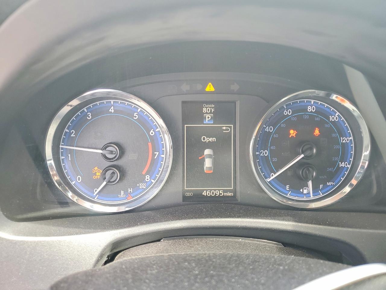 2019 TOYOTA COROLLA SE photo 9