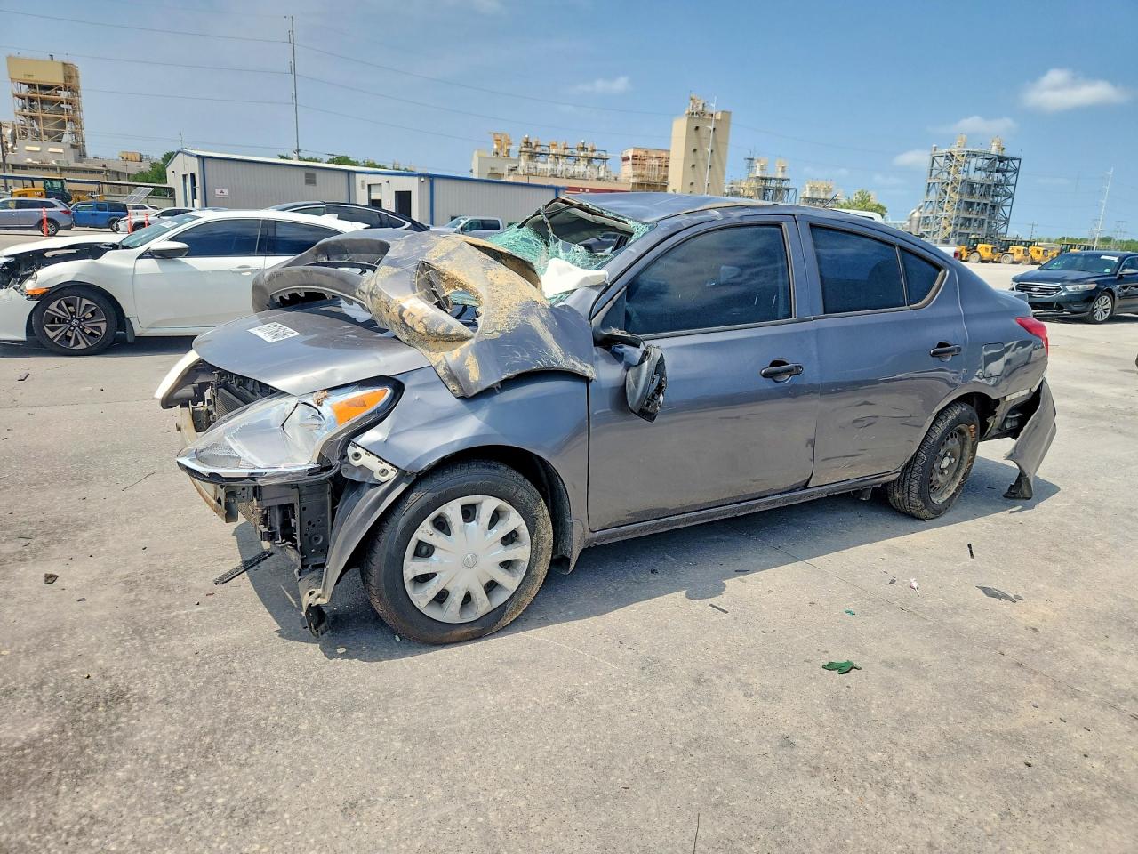 2018 NISSAN VERSA