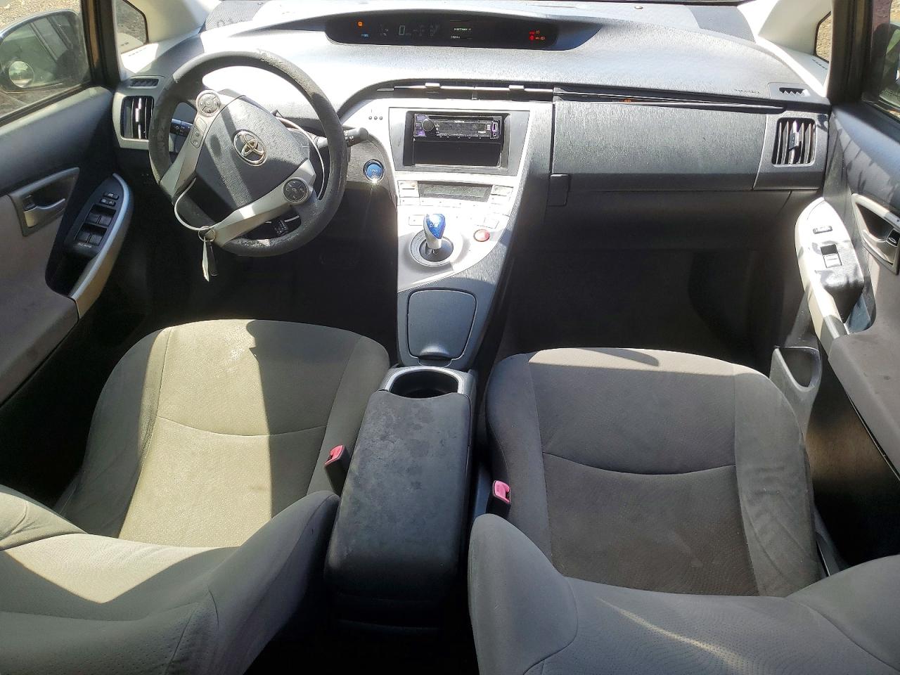 2013 TOYOTA PRIUS ONE photo 8