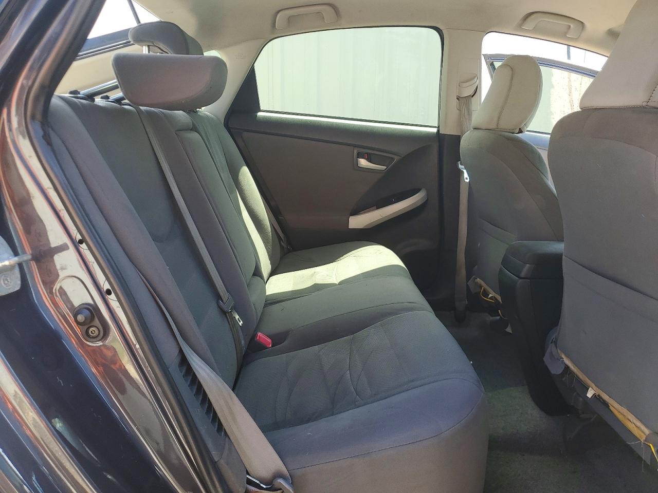 2013 TOYOTA PRIUS ONE photo 10