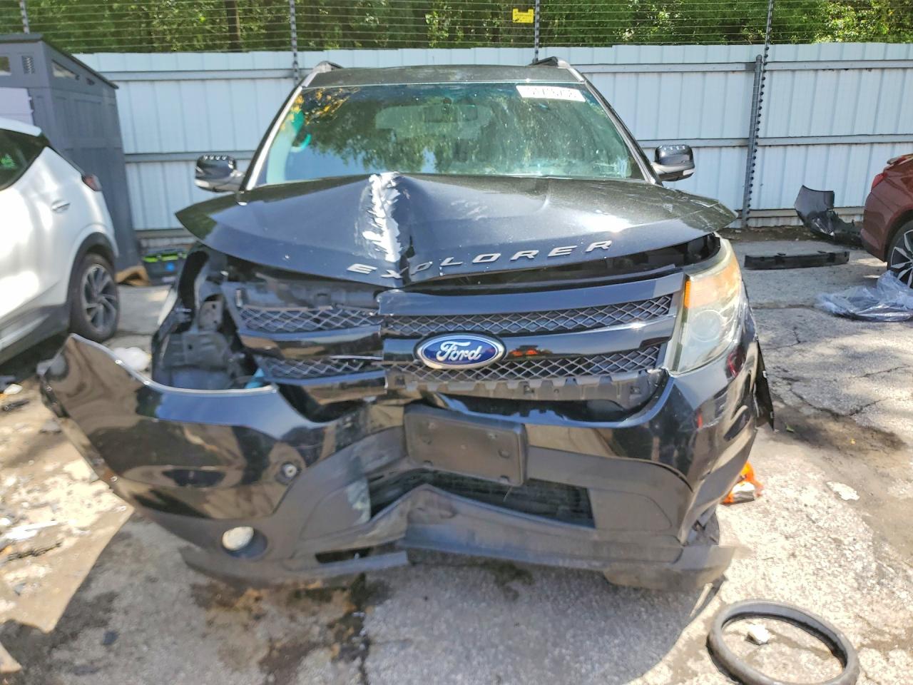 2015 FORD EXPLORER SPORT photo 9