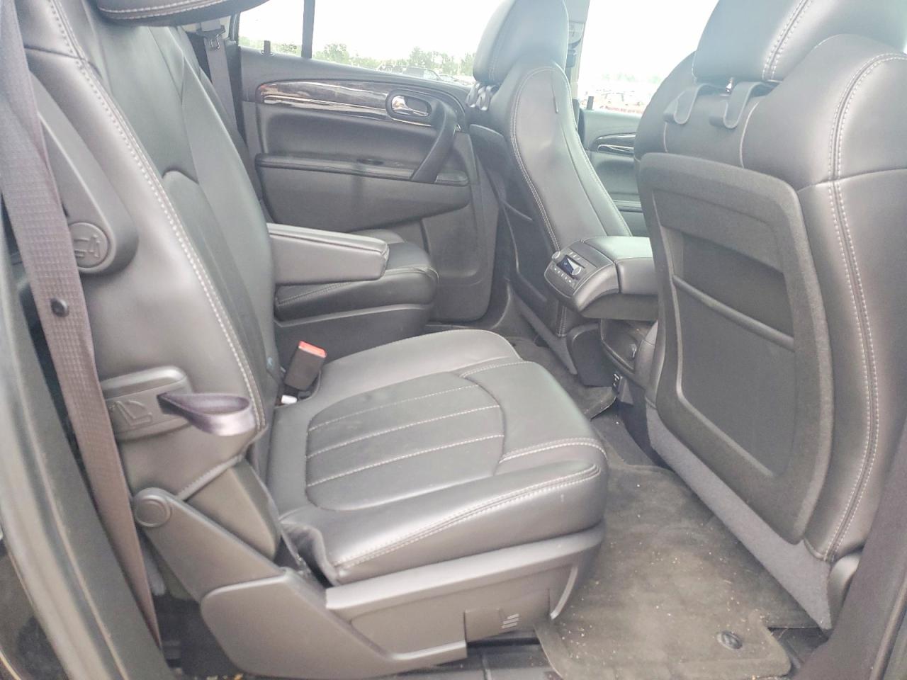 2015 BUICK ENCLAVE photo 31