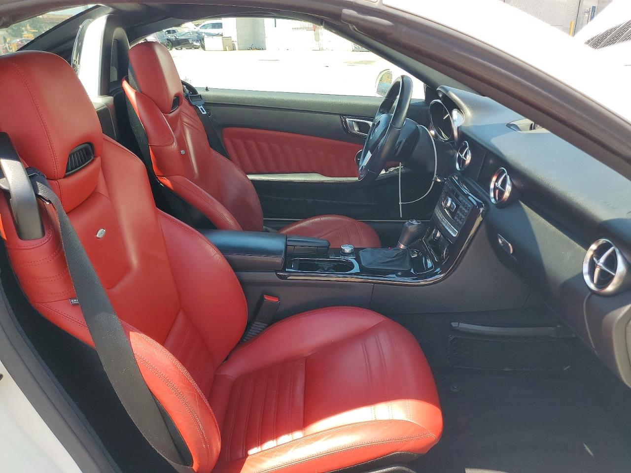2014 MERCEDES-BENZ SLK 350 photo 19