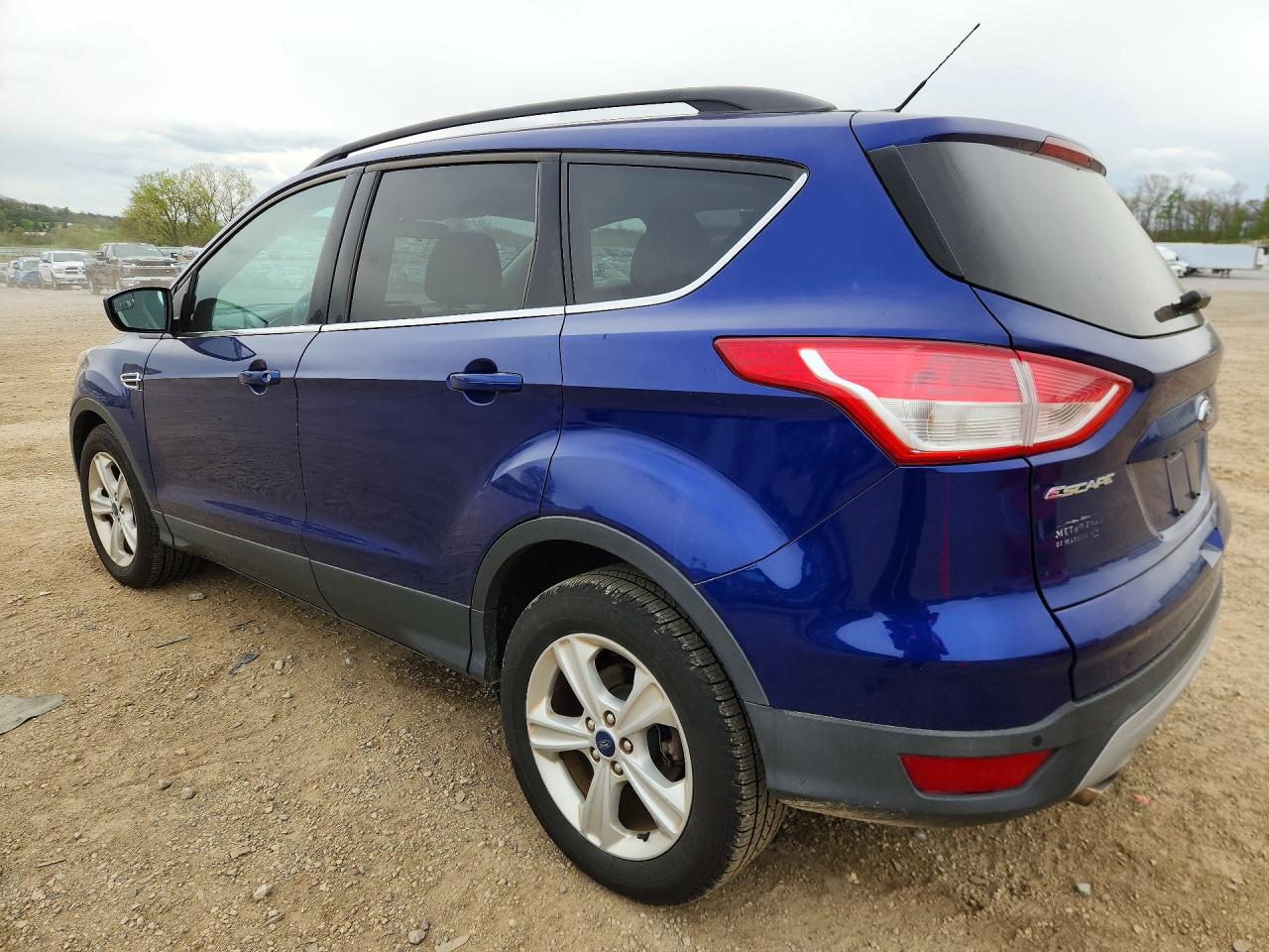 2015 FORD ESCAPE SE photo 3