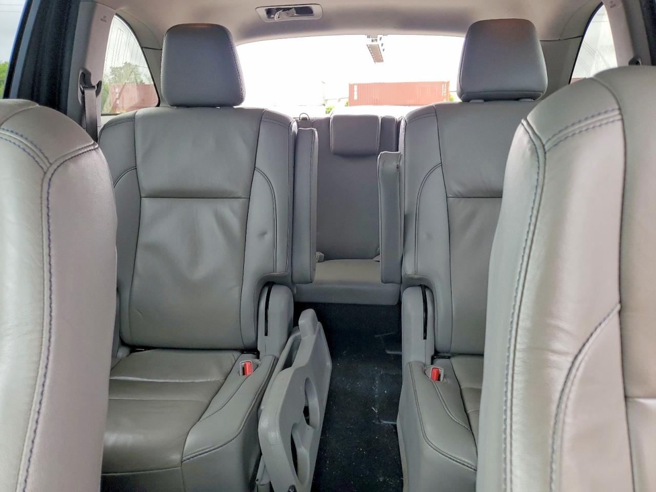 2019 TOYOTA HIGHLANDER photo 19