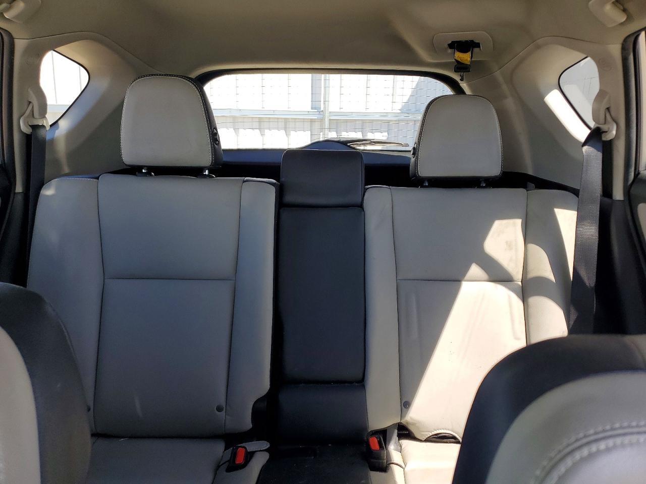 2016 TOYOTA RAV4 LIMITED photo 10