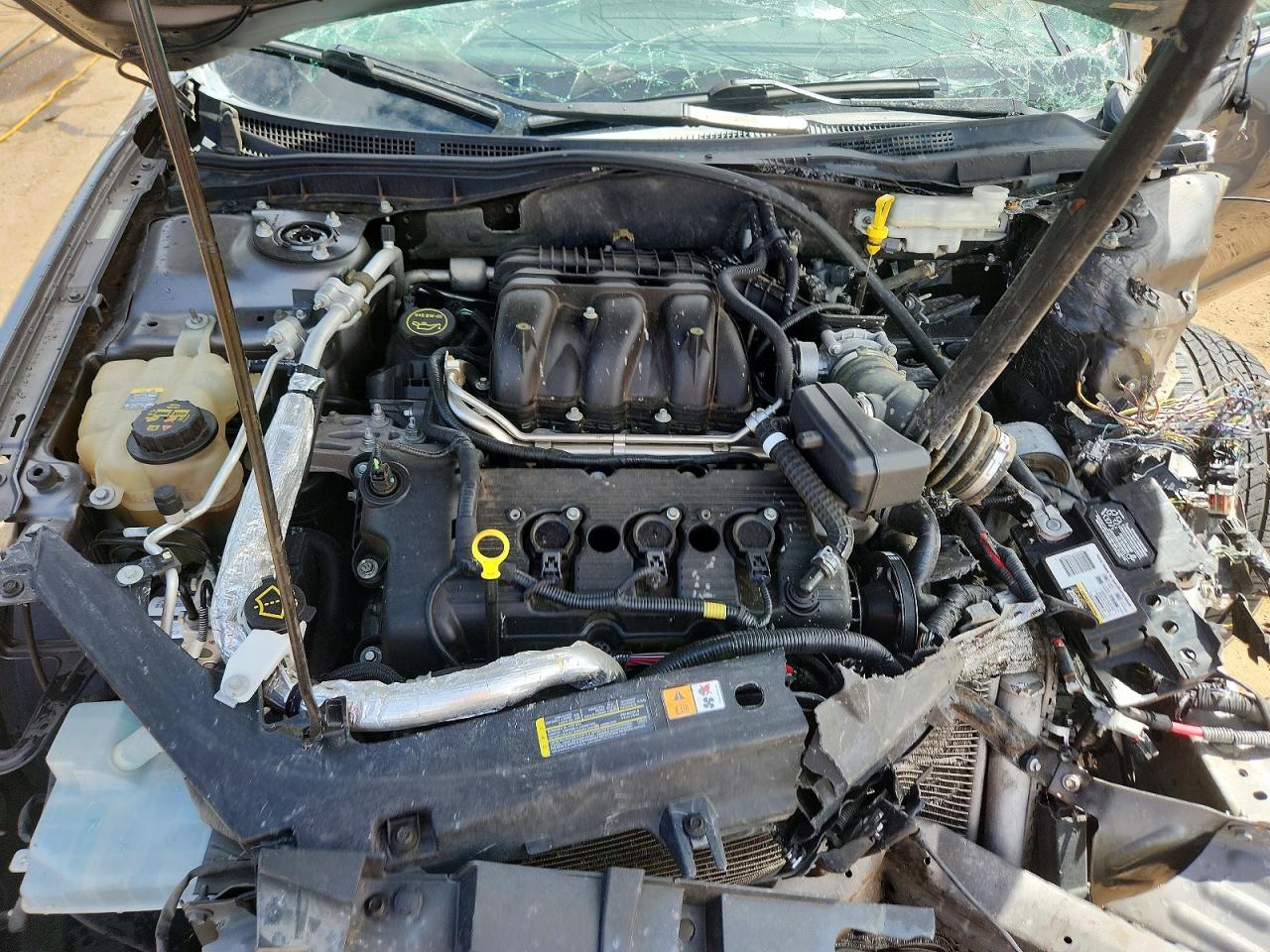 2012 FORD FUSION SE photo 21