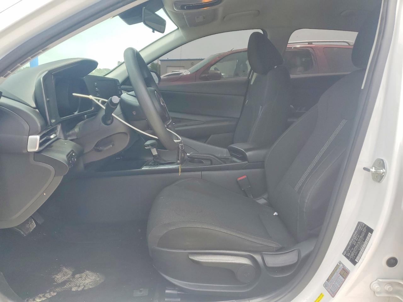 2021 HYUNDAI ELANTRA SE photo 7