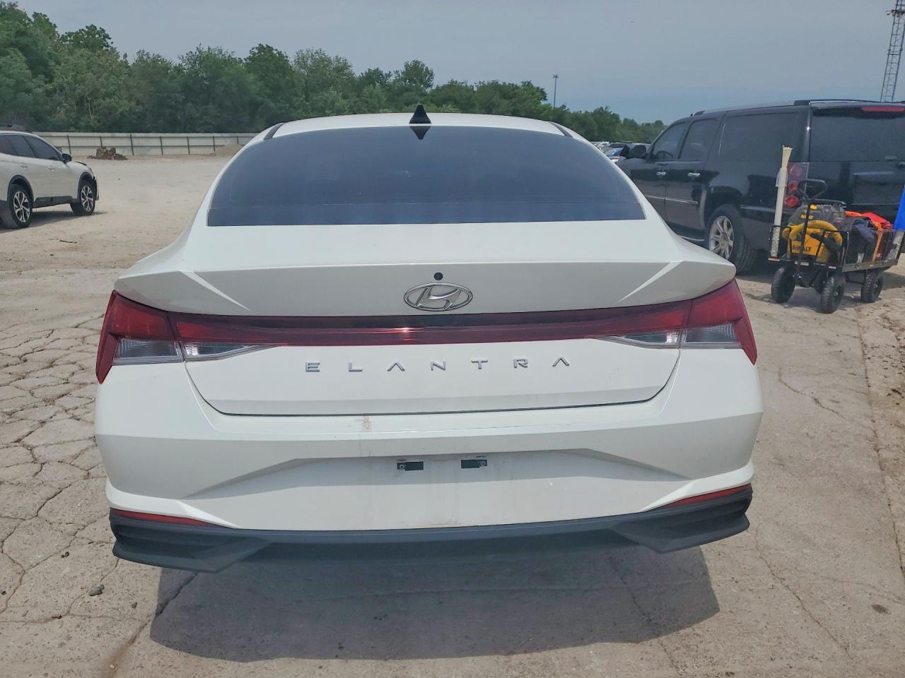 2021 HYUNDAI ELANTRA SE photo 6