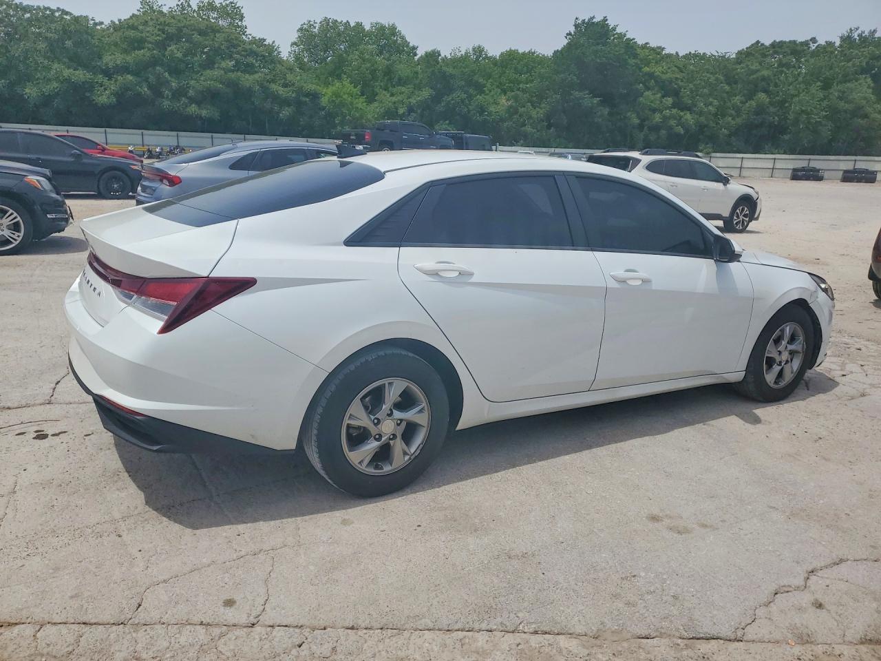 2021 HYUNDAI ELANTRA SE photo 3