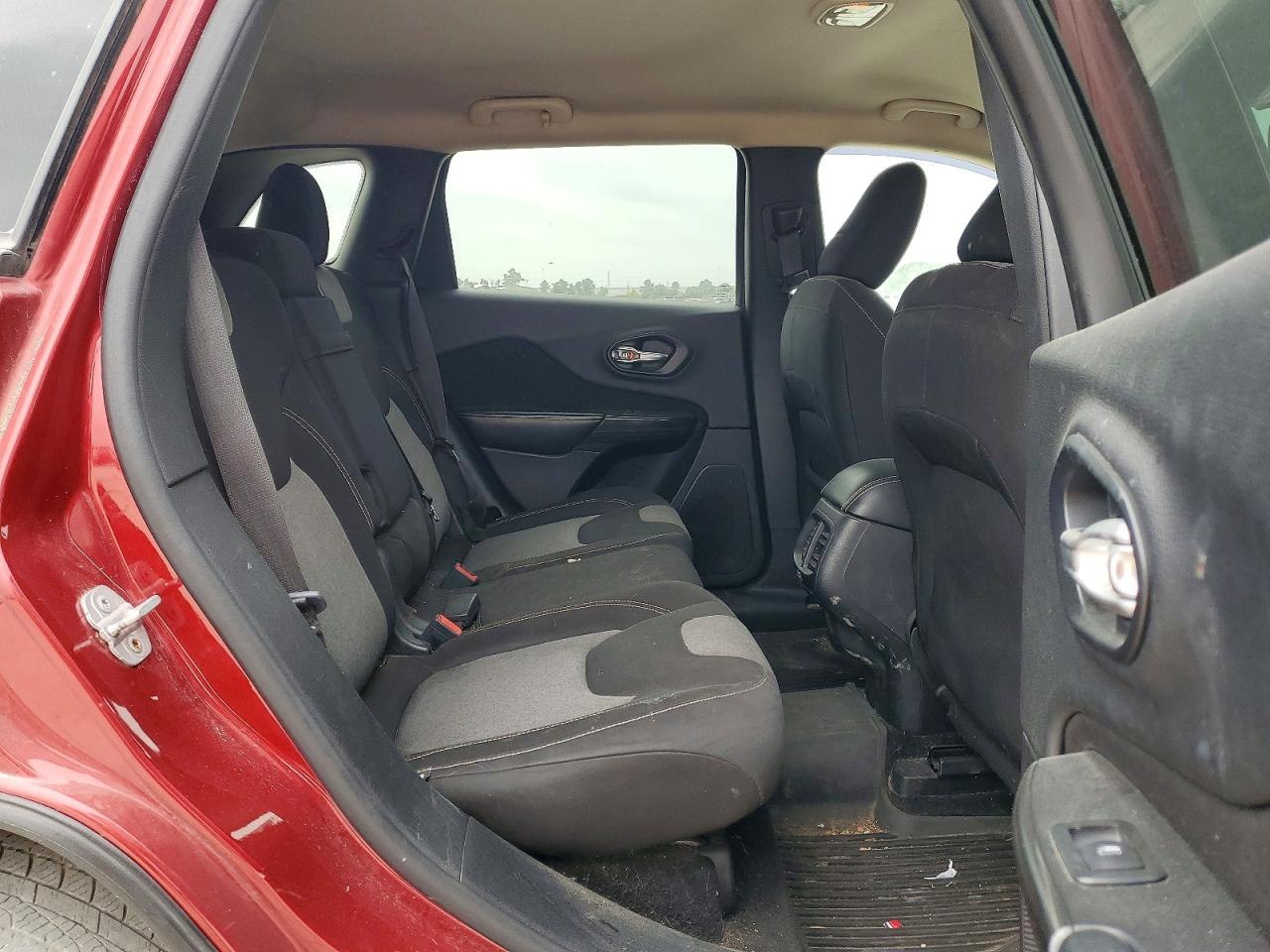 2014 JEEP CHEROKEE LATITUDE photo 11