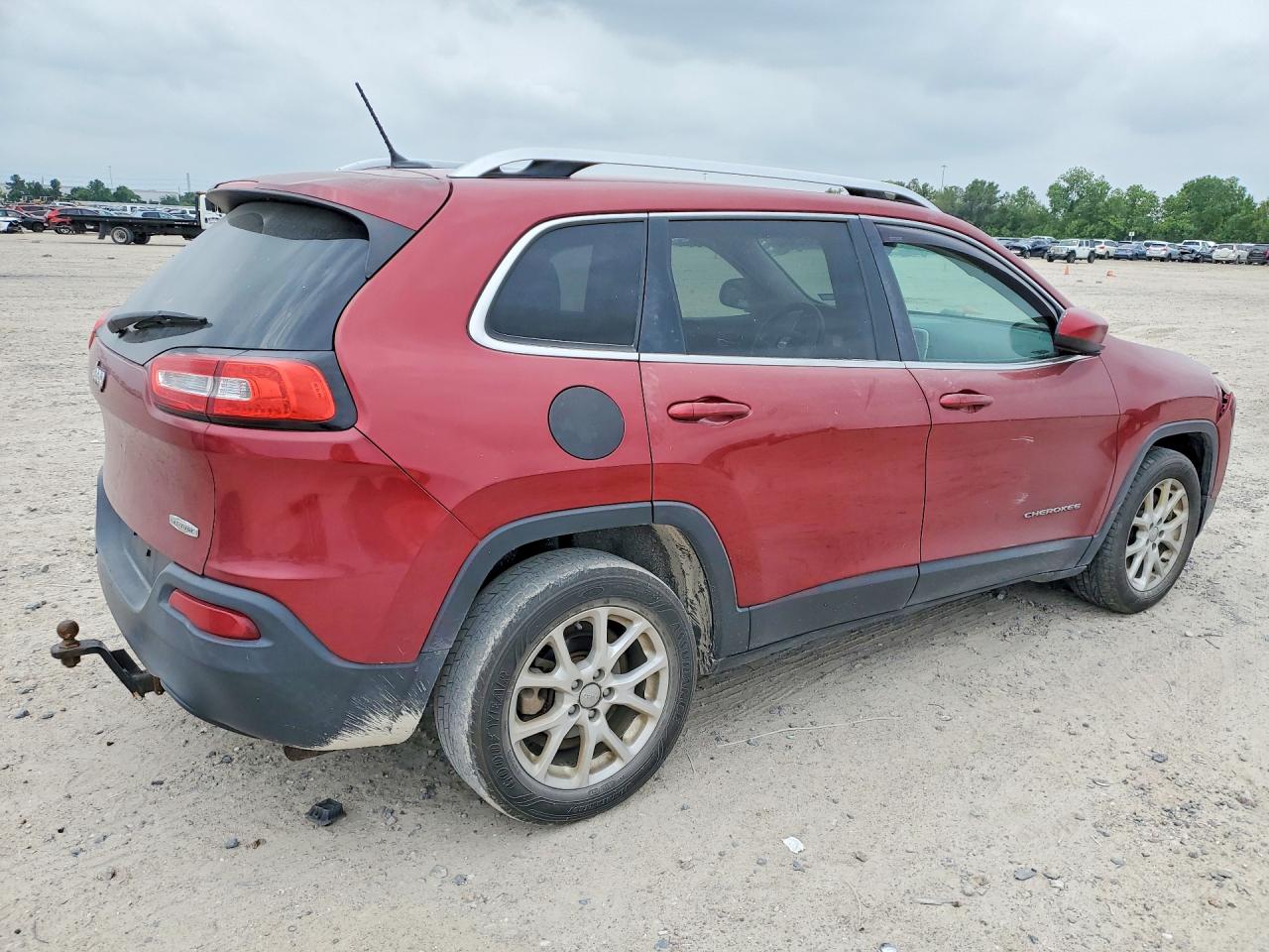 2014 JEEP CHEROKEE LATITUDE photo 3