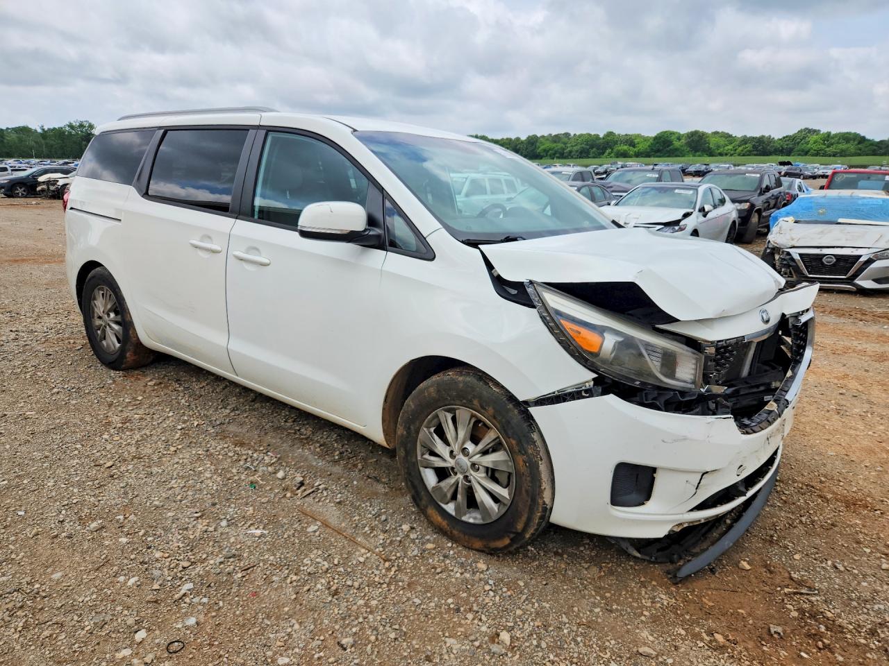 2016 KIA SEDONA LX photo 4
