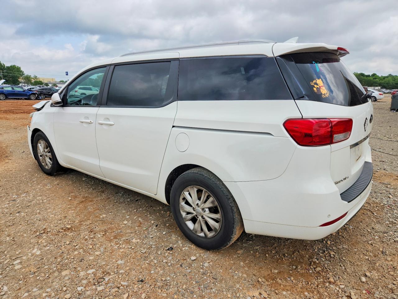 2016 KIA SEDONA LX photo 2