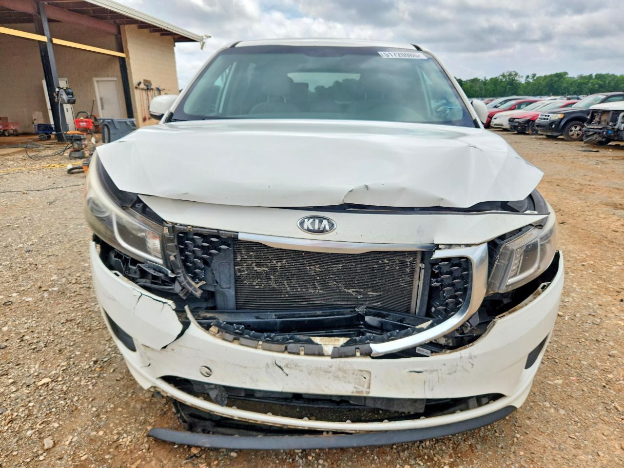 2016 KIA SEDONA LX photo 5