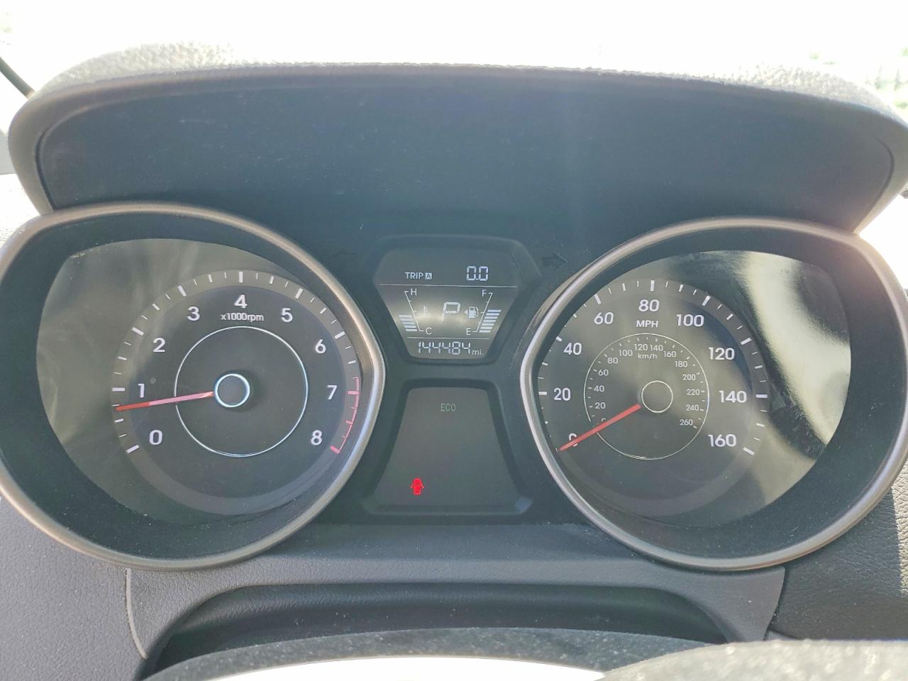 2016 HYUNDAI ELANTRA SE photo 9