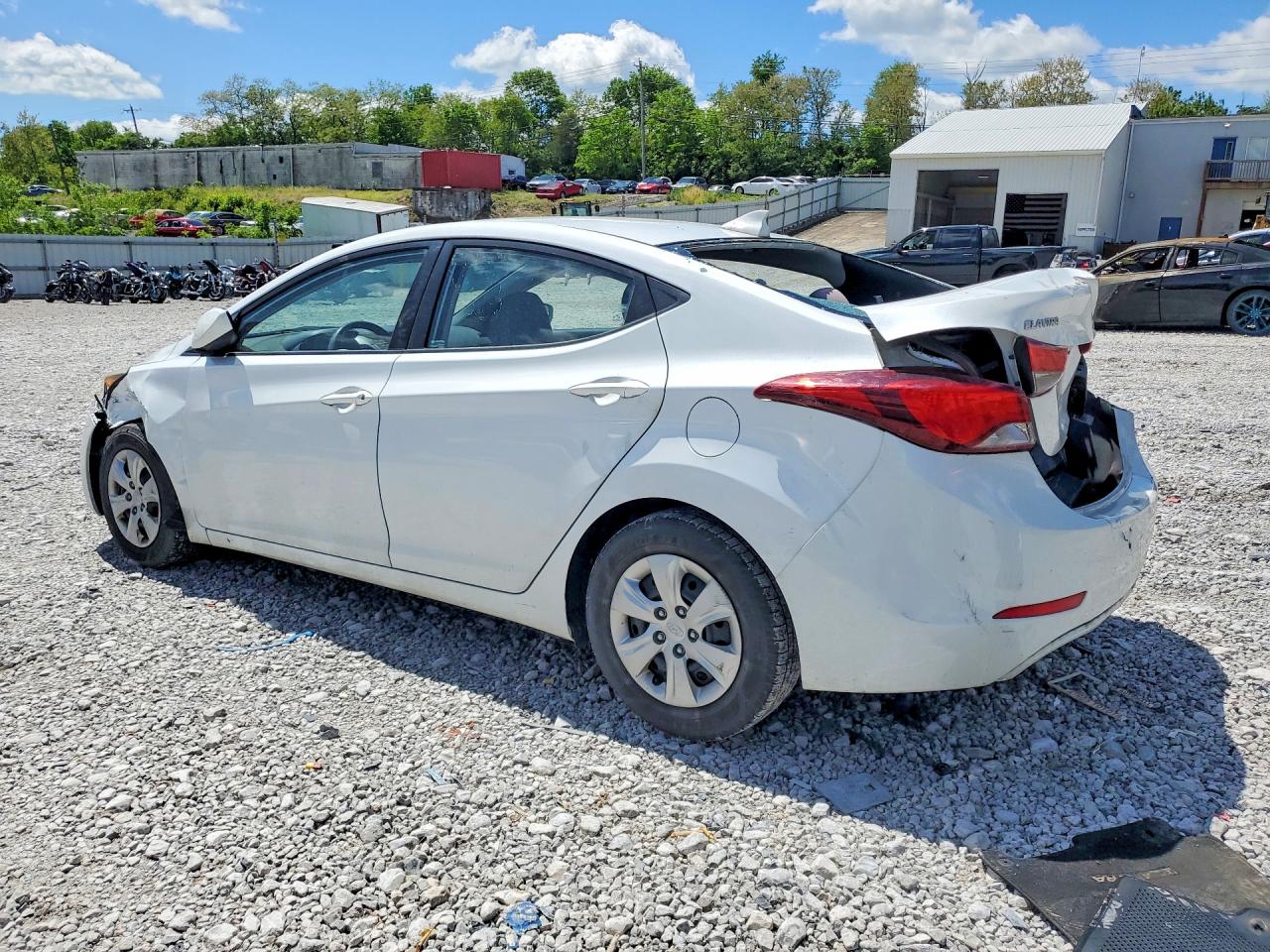 2016 HYUNDAI ELANTRA SE photo 2