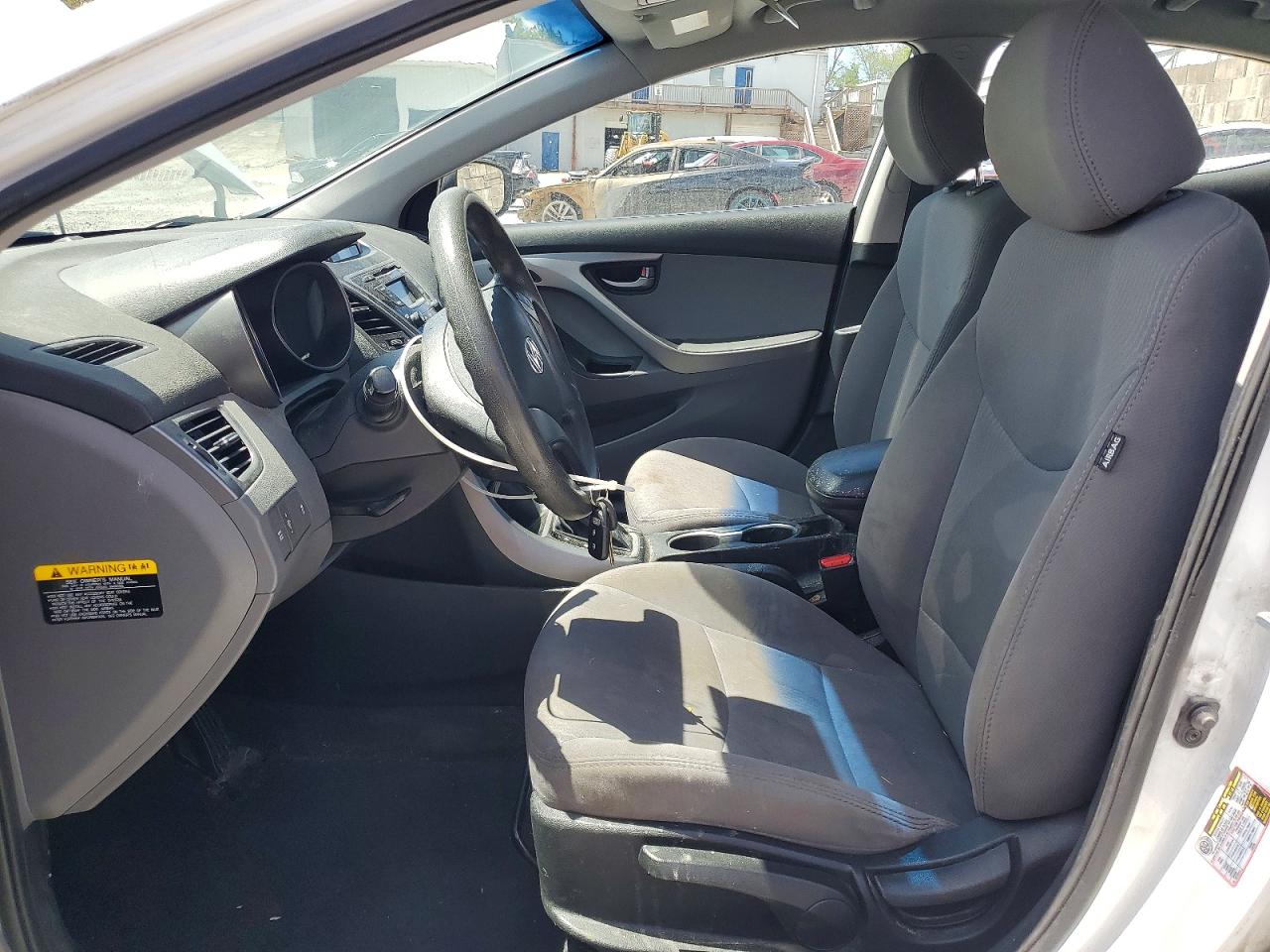2016 HYUNDAI ELANTRA SE photo 7